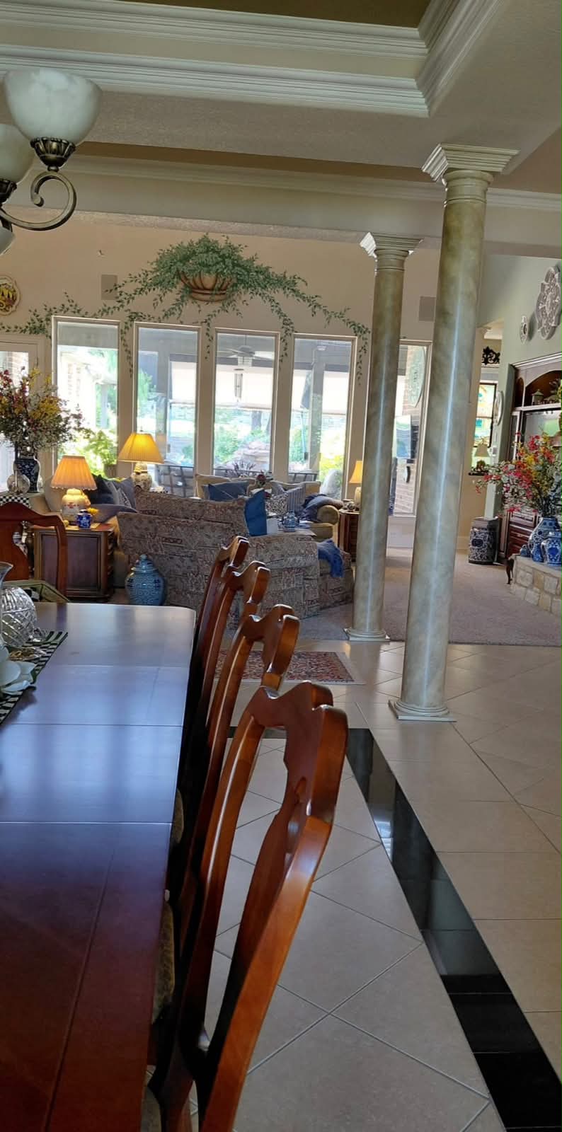 Living & Dining Area